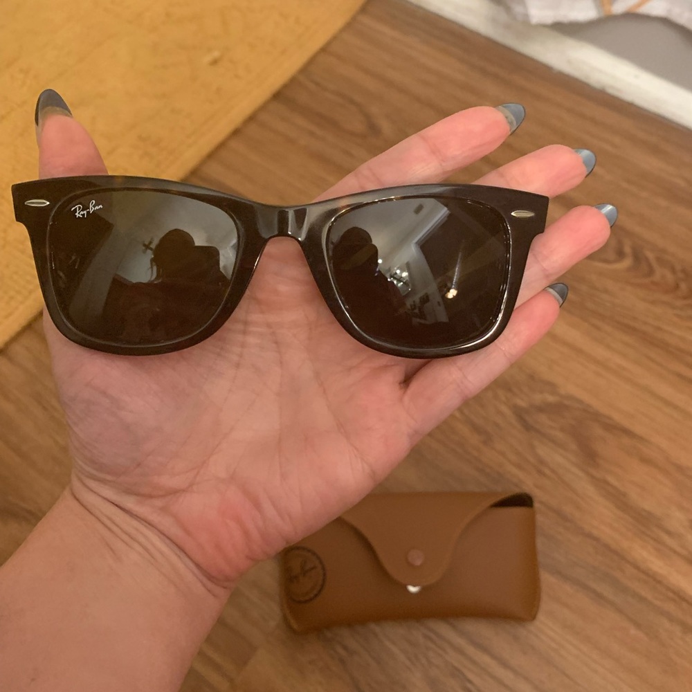 Ray-Ban tortoise shell sunglasses
